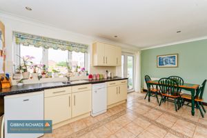 Kitchen/Diner- click for photo gallery